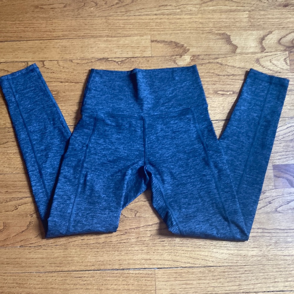 Grey aerie capris size small super stretchy. Inseam is 26 inches. Has pockets!